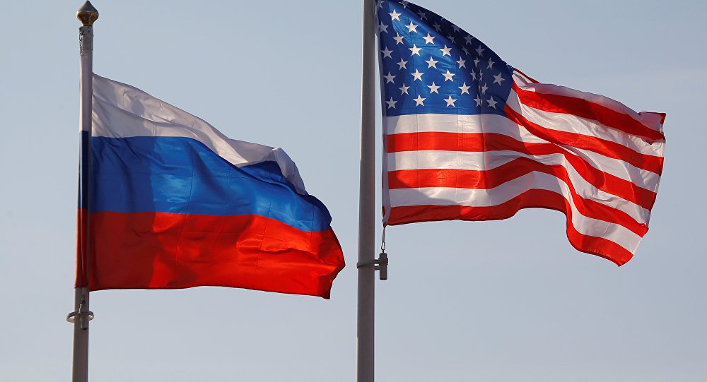 Uma nova rodada de sanções anti-russas, alegadamente sendo considerada pelos Estados Unidos, teria um efeito tão devastador que a rivalidade da Guerra Fria seria pálida em comparação, advertiu o gerente-geral da instituição bancária russa Sberbank, Herman Gref; novas e potencialmente abrangentes sanções dos EUA contra Moscou "fariam com que a Guerra Fria se parecesse com uma peça de criança", disse o CEO do maior banco comercial da Rússia ao jornal Financial Times. Ele chamou essas medidas de "irracionais"