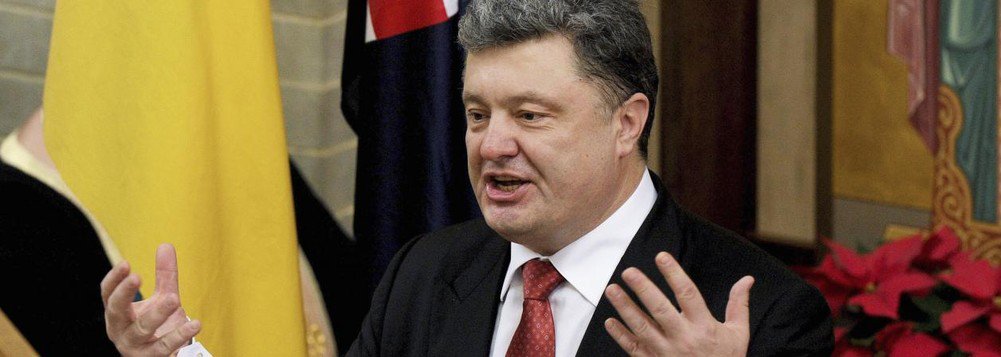 O presidente ucraniano, Pyotr Poroshenko, acusou a Rússia de tentativas de "destruir as democracias" e declarou que a bandeira russa "não deve esvoaçar em parte nenhuma", comunica o canal de televisão ucraniano TSN; Poroshenko se expressou contra a realização na Crimeia das eleições do presidente russo e a restauração dos poderes da Rússia na Assembleia Parlamentar do Conselho da Europa