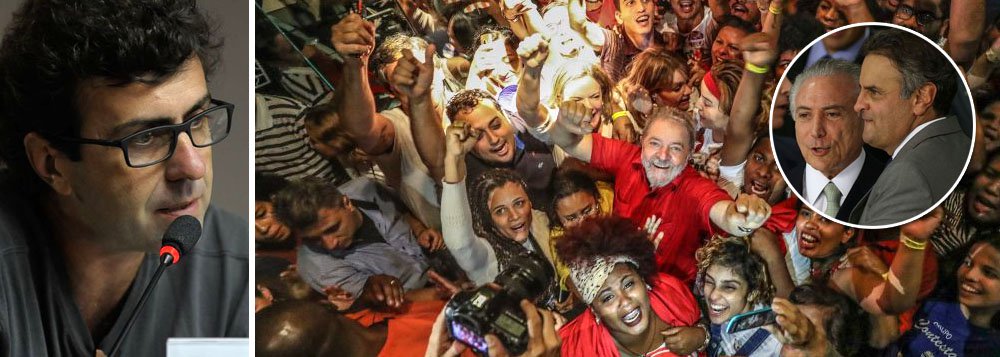 Uma das principais lideranças do Psol, o deputado Marcelo Freixo, do Rio de Janeiro, postou um novo vídeo em defesa da democracia e do direito do ex-presidente Lula de ser candidato; "Não é possível que a gente assista o Temer continuar presidente, o Aécio continuar senador, e o Lula não poder ser candidato"; segundo ele, os processos contra Lula têm a marca do arbítrio, enquanto Temer já foi denunciado por corrupção e organização criminosa e Aécio se transformou no símbolo maior da impunidade no Brasil; "a democracia é muito frágil e precisa ser defendida", afirma