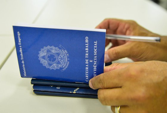 O Maranhão foi a unidade federativa que mais criou empregos com carteira assinada em 2017 no Nordeste; na soma de contratações e desligamentos, o Nordeste perdeu 14.424 vagas no ano passado; o estado criou 1.221 novos postos formais, de acordo com o Cadastro Geral de Empregados e Desempregados (Caged), do Ministério do Trabalho