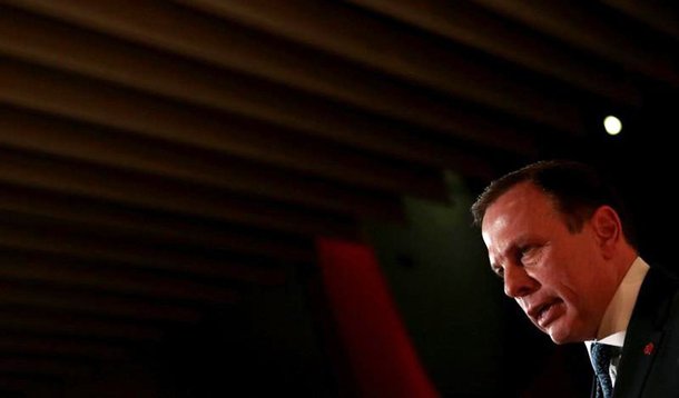 O prefeito de São Paulo, João Doria, afirmou que pediu à Polícia Civil que use seu setor de inteligência para identificar quem são os promotores dos "pancadões" na capital paulista;  "Pancadão é uma praga que atende a um número considerável de pessoas, é triste mas é uma realidade", disse o tucano; de acordo com o chefe do executivo municipal, muitos dos organizadores "são originários do PCC (Primeiro Comando da Capital)", e transformam os bailes de rua em negócios com "consumo de álcool, tráfico de entorpecentes e prostituição de meninas"