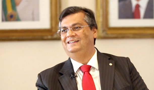 Pesquisas de âmbito nacional realizadas recentemente apontam Flávio Dino (PCdoB) como o segundo governador com mais promessas cumpridas no país; o Maranhão também aparece como o estado com maior índice de transparência desde que a Lei de Acesso à Informação entrou em vigor; favorito para renovar o mandato em 2018, Dino hoje atinge mais de 60% de aprovação 