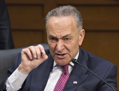Os parlamentares dos Estados Unidos chegaram a um acordo para reabrir o governo federal após três dias de paralisação provocada por um impasse sobre imigração e segurança nas fronteiras, disse o líder democrata do Senado, Chuck Schumer, nesta segunda-feira; "Vamos votar hoje para reabrir o governo", disse ele