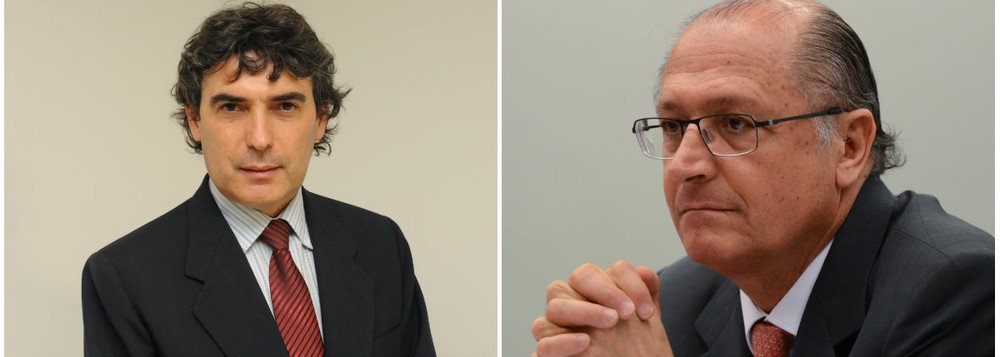 O deputado Carlos Giannazi (PSOL) denunciou na tribuna da Assembleia Legislativa o que chamou de "mais uma violência cometida" pelo governador Geraldo Alckmin contra os docentes da rede estadual; Os 20 mil professores 'Categoria O', demitidos no início deste ano, não estão recebendo os valores de suas rescisões contratuais, em especial a indenização de férias não fruídas, destacou. "É um calote dentro de outro calote", acusou o parlamentar, lembrando a "farsa" que foi a aprovação do PLC 33 no final do ano passado, já que a medida prometia evitar as demissões