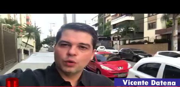 O Jornal Opção informa que o Vicente Datena, filho do apresentador José Luiz Datena, será candidato a deputado estadual este ano em Goiás; “Ele deve fazer dobradinha com o vereador Jorge Kajuru, que em princípio é candidato a deputado federal. Vicente ainda não definiu o partido pelo qual sairá candidato”, diz a nota; o filho mais famoso de Datena é Joel, que também é apresentador e já tem um trabalho consolidado na televisão goiana; Vicente atua mais nos bastidores, mas tem afinidade com a política e é muito ligado ao vereador Kajuru