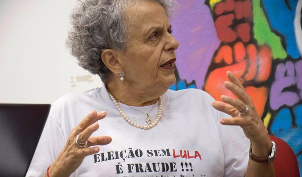"Querem retirar do presidente Lula a possibilidade de ele ser candidato. Nós, mulheres, não permitiremos", disse a ex-ministra, que comandou a secretaria de Políticas para Mulheres no governo Dilma, pasta criada pelo petista; ato de mulheres em defesa de Lula será no dia 23; assista ao vídeo