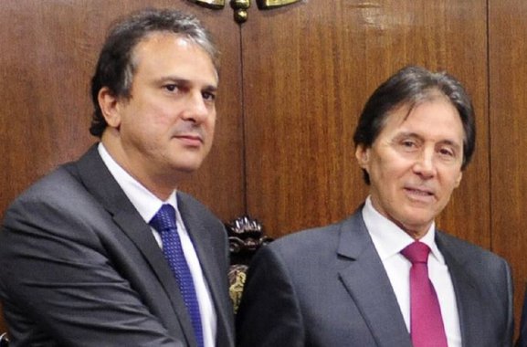 Na pauta da reunião estava a instalação do Centro Regional de Inteligência da Polícia Federal, que o governador cearense quer trazer para o estado. Também em Brasília, Camilo Santana teve reuniões em vários ministérios tentando liberar recursos federais para vários pleitos do Ceará