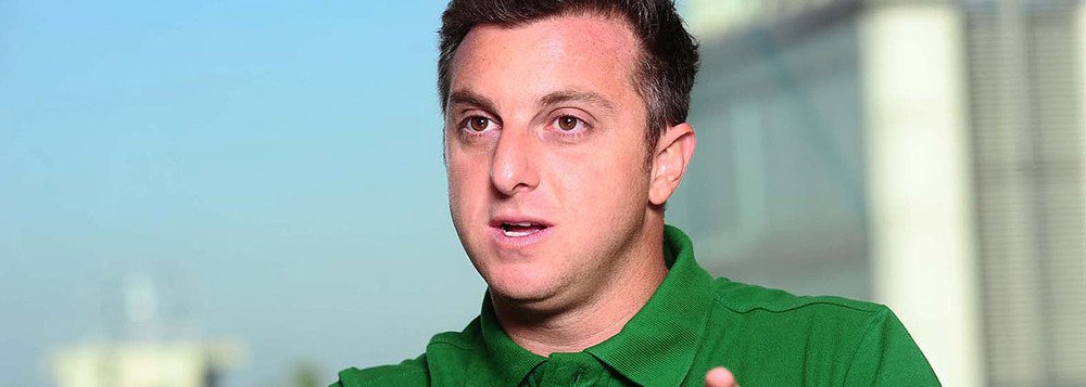 "Os nossos neoliberais gostam de um "projeto social" para seu automarketing, mas detestam por a mão no bolso. Adoram por a mão no bolso do Estado, isso sim", diz Fernando Brito, editor do Tijolaço; "O Instituto Criar, pertencente a Luciano Huck, obteve, pela Lei Rouanet, R$ 19,5 milhões de doações convertidas em abatimento no imposto a pagar de grandes empresas – como o Itaú, a Microsoft, Casas Bahia, Ponto Frio, Volkswagen e outras -, um valor que deve chegar a R$ 21 milhões das captações em curso, este ano"