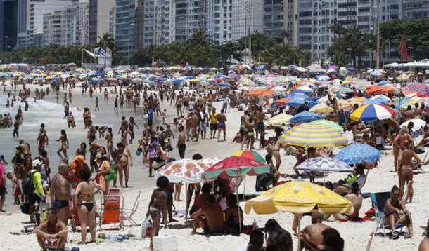 Lançado em setembro, o objetivo do programa é viabilizar a realização de um calendário turístico anual com cerca de 100 eventos estratégicos nas áreas de cultura, esporte, turismo e negócios, para incentivar o fluxo de turistas e a criação de empregos, colaborando para a recuperação econômica do estado; quase metade dos eventos cadastrados é inédita e a maior parte é cultural, com 81%; os esportivos somam 13% e os corporativos são 6%; do total, 63% são propostas para a capital, 32% para o interior e 4% para a região metropolitana