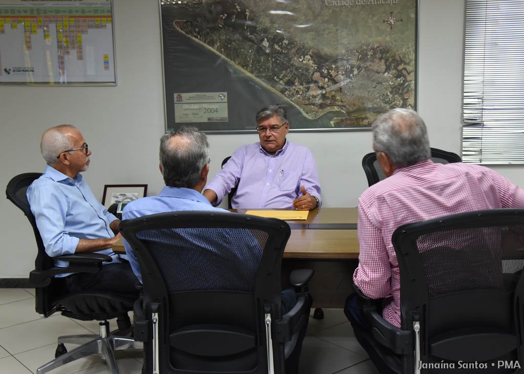 Realizada pelo Sebrae, a Feira de Sergipe está em sua 17a edição, mostrando a cultura, o folclore e outras manifestações artístico-culturais do estado; a capital Aracaju estará presente no evento com um estande da Secretaria de Indústria e Comércio e da Fundação de Formação para o Trabalho