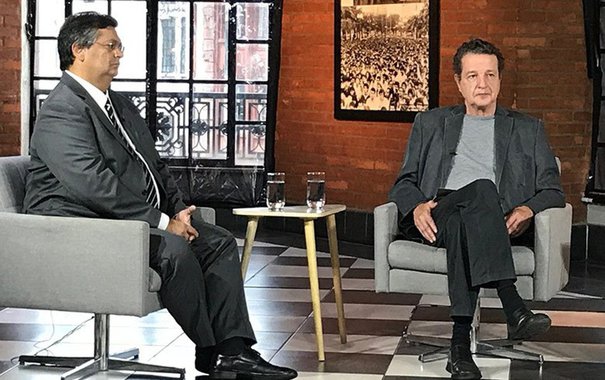 Convidado do programa Entre vistas, o governador do Maranhão, Flávio Dino (PCdoB), será entrevistado pelo jornalista Juca Kfouri na atração que vai ao ar nesta terça (30) às 21 no canal TVT; na entrevista, Dino comenta  que a elite dominante não é "tão homogênea assim" e que existe uma parte do Judiciário preocupada com as "aberrações jurídicas" que vêm sendo praticadas em torno da operação Lava Jato, em especial no julgamento do ex-presidente Lula