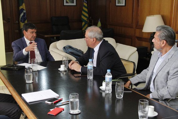 O governador Wellington Dias esteve em audiência com a equipe da empresa Terracal formada pelo fundador e CEO, Diomedes Christodoulou; o diretor Steven Madrid, e o engenheiro nuclear, Roberto Hukai; a empresa é responsável pelo desenvolvimento de um Polo Integrado de Alimentos e Bioenergia na cidade de Guadalupe, que fica a 340 km de Teresina; ela vem investindo em estudos, experimentos, testes, tecnologias e outras ferramentas que envolvem inovações na forma do desenvolvimento do polo