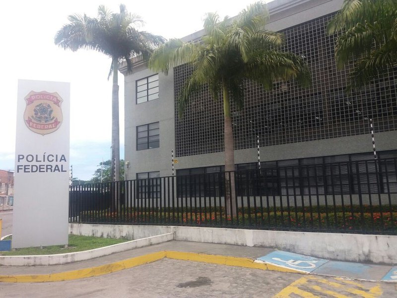 O Sindicato dos Policiais Federais no Estado de Alagoas (Sinpofal) considera um retrocesso a minuta de Medida Provisória (MP) que pretende criar cargos de nível médio na carreira federal proposta pela Direção Geral da PF; categoria também é contrária a reforma da previdência