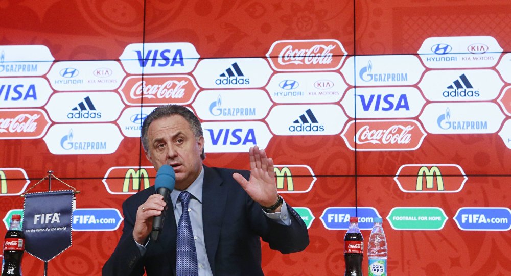 O presidente do Comitê Organizador da Copa do Mundo Rússia 2018, Vitaly Mutko, anunciou nesta segunda-feira sua disposição de renunciar ao cargo, mas frisou que a decisão final será das autoridades russas; "Eu acredito que vou sugerir isso [deixar o cargo no comitê organizador], mas quem vai decidir é o chefe de Estado, o chefe do governo e o conselho de supervisão. Mas a lógica que irá determinar isso. Eu me orientei pelo trabalho público", disse Mutko