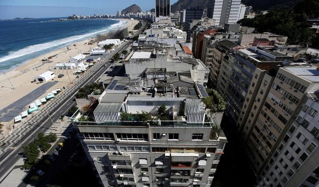 Usado no reajuste de aluguéis, o Índice Geral de Preços - Mercado (IGP-M) acumula deflação de 0,34% em 12 meses, de acordo com a segunda prévia de janeiro do indicador, segundo a Fundação Getulio Vargas (FGV); considerando-se apenas janeiro, a segunda prévia registrou inflação de 0,82%, taxa menor que a segunda prévia de dezembro de 2017