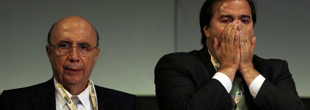 "Como tudo o que diz respeito à sucessão presidencial, também o desmonte da Previdência estará na pauta de julgamento do TRF4 no dia 24 próximo", diz Fernando Brito, do Tijolaço; "Sem um placar de 3 a 0 para estimular a “garantia” de que Lula não poderá ser candidato, as chances da proposta de emenda constitucional passar na Câmara serão zero, porque fica mais claro que o ex-presidente é o projeto de poder mais definido e projeto de poder atrai mais aos deputados que a luz às mariposas"