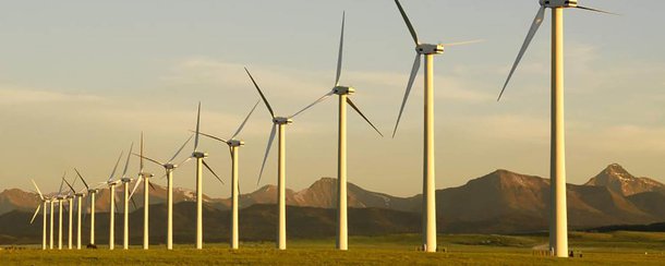 Brasil ultrapassou o Canadá para se tornar em 2017 o oitavo país do mundo com maior capacidade instalada em usinas eólicas, com cerca de 12,8 gigawatts; em 2018, a Agência Nacional de Energia Elétrica (Aneel) vê 1,6 gigawatts em novas eólicas com alta probabilidade de entrar em operação no Brasil, além de outros 226 megawatts vistos como com média viabilidade de implantação ainda neste ano