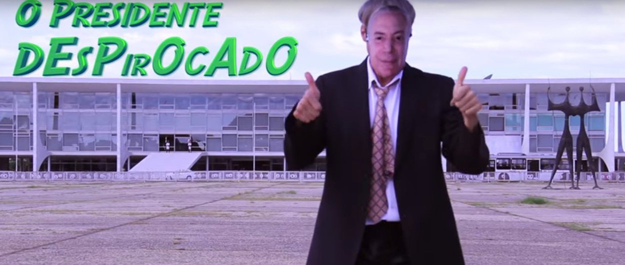 O deboche com os problemas urinários de Michel Temer conquistou o júri do 40° concurso de marchinhas do tradicional bloco Pacotão em Brasília; a música "O presidente despirocado", de autoria de Maria Sabina, José Sóter e Assis Aderaldo, foi a escolhida para o desfile oficial do Pacotão 2018, que acontece no domingo (11) e na terça de Carnaval (13), sempre na contramão, comemorando os 40 anos do bloco; vídeo