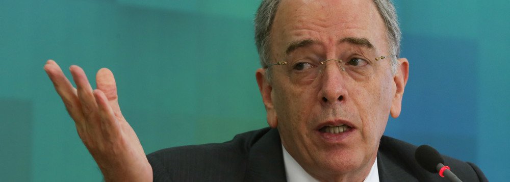 27/07/2016- Brasília - Presidente da Petrobras, Pedro Parente, durante coletiva de imprensa no Palácio do Planalto após encontro com o presidente interino Michel Temer (José Cruz/Agência Brasil)