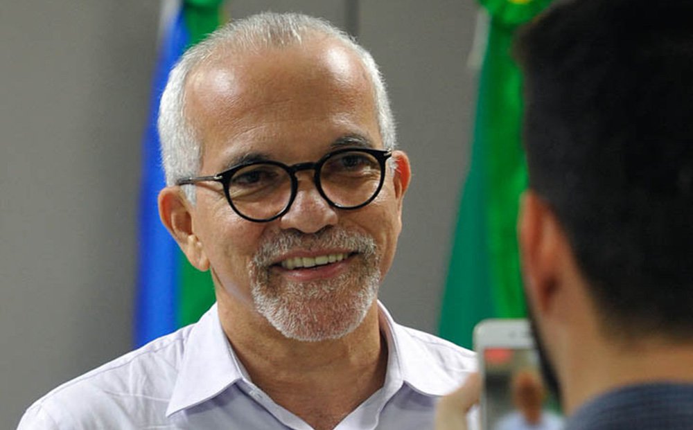 Em vídeo publicado nas redes sociais, o prefeito de Aracaju, Edvaldo Nogueira (PCdoB), anunciou nesta terça-feira, 16, que o prazo para o pagamento em cota única do Imposto Predial Territorial Urbano (IPTU) foi prorrogado para o dia 5 de fevereiro; até a nova data, permanece o desconto de 7,5% para quem optar pelo pagamento em cota única