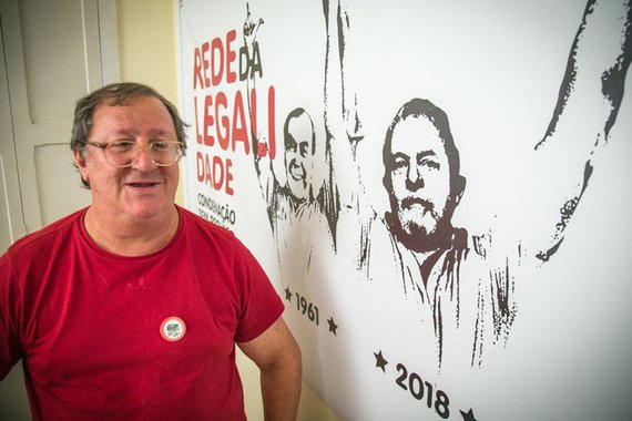 Criou-se no Brasil um método Moro de executar sentenças. Esse método Moro está em desconformidade com a lei e com a Constituição; a avaliação é de Frei Sérgio Antônio Gorgen, frade franciscano da Ordem dos Frades Menores do Rio Grande do Sul, ex-deputado estadual e militante há mais de 35 anos junto aos movimentos camponeses; “É o Judiciário que vai a júri popular no dia 24. Ele tem uma chance de se reencontrar com a sua missão, com a cidadania brasileira e com a Constituição. Se perder essa chance, sairá muito menor do que entrou”