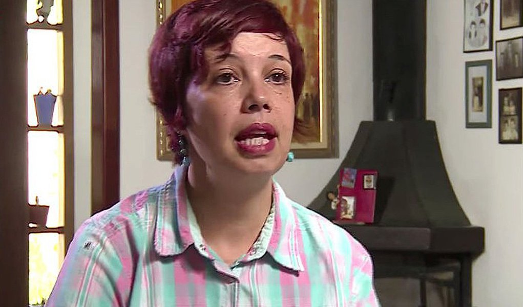 Na entrevista da série Fake News, da TVT, a jornalista Renata Mielli, coordenadora do Fórum Nacional pela Democratização da Comunicação (FNDC), afirma que a criação de grupos por parte da PF para discutir meios de coibir notícias falsas é mais uma parte do golpe, articulado pelo governo Temer; segundo ela, a ideia é restringir a liberdade de expressão de veículos alternativos de mídia, no ano eleitoral