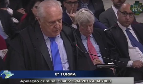 O advogado René Ariel Dotti, contratado pela Petrobras, que entregou o pré-sal, usou a tribuna para exaltar Pedro Parente, dizendo que ele não aceitou nomeações políticas, e pediu ampliação da condenação de Lula 