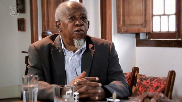 O jornalista, advogado, militante do Movimento Negro e ex-deputado Carlos Alberto Caó de Oliveira morreu nesse domingo (4), aos 76 anos, no Rio de Janeiro; entre suas principais contribuições está a autoria da chamada Lei Caó, que transformou o preconceito de raça, cor, sexo e estado civil em contravenção penal, e a emenda constitucional que tornou o racismo crime inafiançável e imprescritível