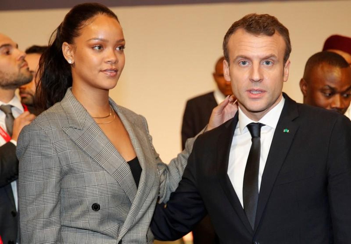 O presidente francês Emmanuel Macron e a cantora pop Rihanna podem geralmente não frequentar os mesmos círculos, mas o presidente francês e a estrela pop juntaram forças nesta sexta-feira para apoiar educação nos países mais pobres do mundo; a dupla pediu para líderes mundiais e doadores aumentarem apoio ao ensino em uma conferência de financiamento da Global Partnership for Education (Parceria Global para a Educação) em Dacar, capital do Senegal