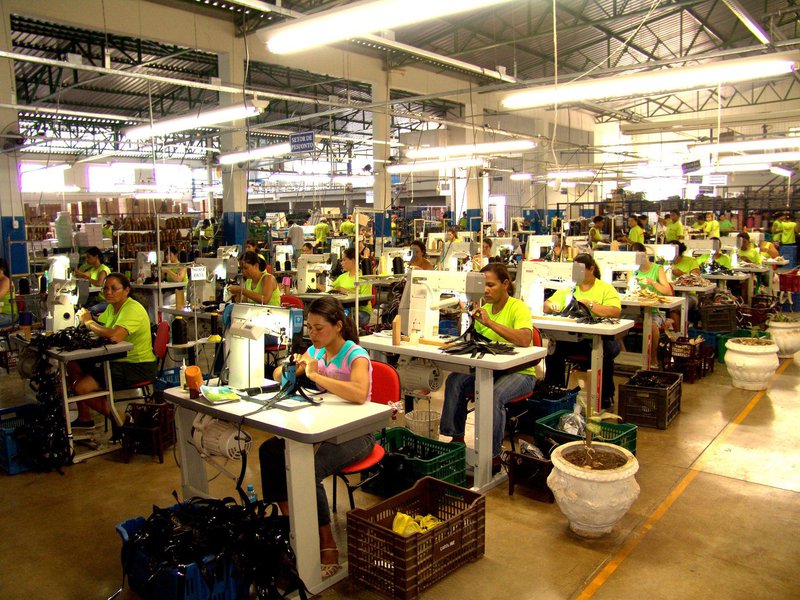 Município do Território Oeste ficou também em 7º lugar na criação de postos de trabalho no país de janeiro a novembro do ano passado; a cidade de Nova Serrana criou 3.399 vagas de emprego em 2017, segundo dados do ministério do Trabalho