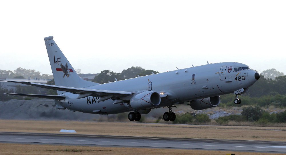 
O Ministério da Defesa russo confirmou nesta segunda-feira que um de seus jatos interceptou um avião espião dos Estados Unidos no espaço aéreo internacional sobre o Mar Negro. Moscou afirmou que o avião de vigilância estava indo em direção ao espaço aéreo russo e destacou que "todas as precauções necessárias" para evitar uma situação perigosa foram tomadas. Já o Pentágono descreveu a intercepção como "insegura"


 
