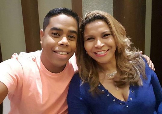 Michelle Ramos da Silva Nascimento, 33 anos, baleada na cabeça em Belford Roxo, na Baixada Fluminense, durante tentativa de assalto, teve uma melhora em seu quadro de saúde, de acordo com informações do RJTV; de acordo com o diretor do Hospital da Posse, Joé Sestello, ela teve a sedação reduzida e conseguiu abrir os olhos e mexer os membros inferiores; o quadro, contudo, segue grave