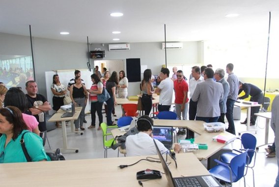 Sala localizada no Centro de Ciências e Tecnologia (Cecite) do Cepa irá atender os professores da rede pública em Alagoas; empreendimento é uma parceria entre a secretaria estadual de Educação e o Centro de Inovação para a Educação Brasileira (CIEB)