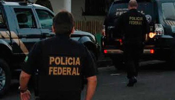 Em conjunto com o Ministério do Trabalho, a Polícia Federal (PF) deflagrou uma operação na manhã desta terça-feira (6) em diversas cidades de Minas Gerais, Bahia e São Paulo, contra a seita religiosa “Comunidade Evangélica Jesus, a Verdade que Marca”; alvo de duas outras operações da PF, a seita é acusada de redução de pessoas à condição análoga à de escravo, tráfico de pessoas, estelionato, organização criminosa, falsidade ideológica e lavagem de dinheiro