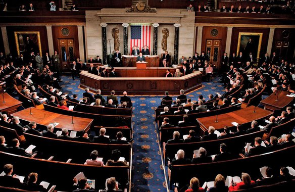 Senado dos Estados Unidos (EUA) aprovou, na madrugada desta sexta-feira (9), um projeto de Orçamento para os próximos dois anos, faltando agora o sinal verde da Câmara Baixa, que permitiria a reabertura do governo, em fechamento parcial administrativo; projeto recebeu o apoio de grande parte dos democratas e foi aprovado com 71 votos a favor e 28 contra, informou a agência EFE