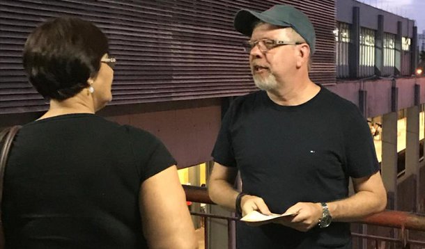 O deputado federal Marco Maia (PT/RS) anunciou que apresentará um projeto de lei na Câmara proibindo reajuste de tarifas do transporte coletivo acima da inflação; parlamentar já apresentou o PL 9187/2017, que proíbe reajustes de preços dos combustíveis automotivos e do gás de cozinha acima do IPCA; “Agora vamos proibir o mesmo para o transporte coletivo”, afirmou; passagens do Trensurb de Porto Alegre vão ter um acréscimo de 94% a partir deste sábado 3