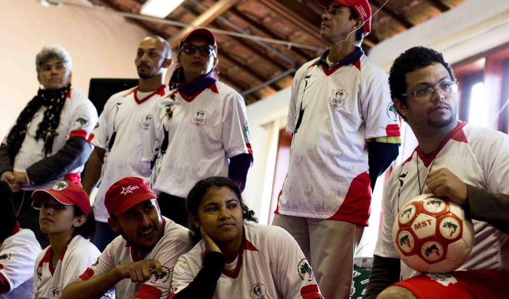 Partida inaugural também contará com a participação do campeão mundial Paulo César Caju, além da presença de familiares e amigos do "Doutor", que morreu em 2011