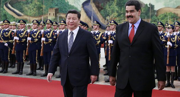 O conselheiro de Estado da China, Yang Jiechi afirmou que seu governo se opõe às sanções unilaterais que estão sendo aplicadas sobre a Venezuela, informou a chancelaria venezuelana durante visita ao país asiático do Ministro de Relações Exteriores, Jorge Arreaza; "A República Popular da China rechaça medidas de força, assim como a aplicação de sanções unilaterais, disse Yang Jiechi, conselheiro de Estado", informou a chancelaria venezuelana em sua conta na rede social Twitter