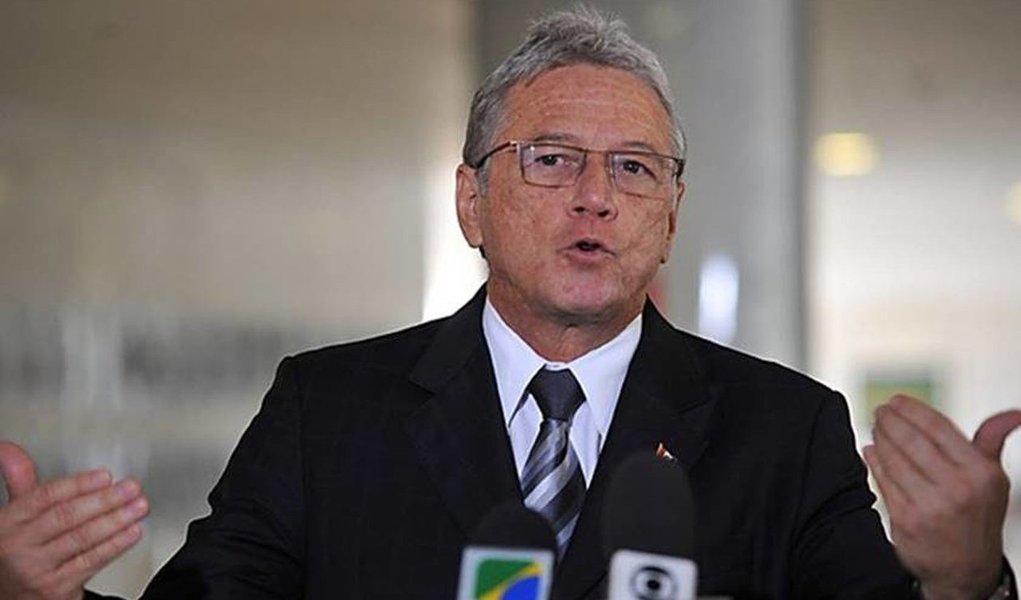 Um dos delatores da Odebrecht, o executivo Alexandre Biselli, afirmou em depoimento o acerto de propina para gastos da campanha de 2010 do então governador de Alagoas, Teotônio Vilela Filho (2007-2014 pelo PSDB), que consta nas planilhas da empresa com o codinome de ‘Bobão’, foi quente e caloroso; ele relatou três pagamentos no Sistema Drousys, a rede de comunicação interna, uma espécie de intranet, dos funcionários do ‘departamento da propina’ da construtora, que totalizaram R$ 2,814 milhões