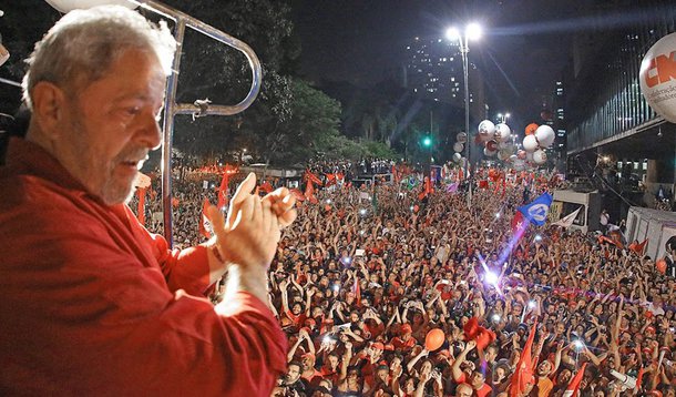Se a Bahia fosse o Brasil, Lula seria eleito no primeiro turno nas eleições de 2018; Na Bahia, segundo o Instituto Paraná Pesquisas, Lula tem 48,9% da intenção de votos; Jair Bolsonaro tem 12,9%; Marina Silva 8,8%; Ciro Gomes 6,2%; Geraldo Alckmin 4,4%; Alvaro Dias 2,3%; Henrique Meirelles 1%; e Manuela D'Ávila 0,5%