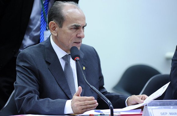 Houve reação do PMDB à proposta do presidente nacional do Progressistas, senador Ciro Nogueira, de que os eleitores, ouvidos através de pesquisas de opinião, vão decidir o nome do candidato a vice-governador na chapa de Wellington Dias (PT) nas eleições de 7 de outubro de 2018; "É impensável, é inconcebível que um partido da dimensão do PMDB não venha participar com a indicação de um cargo desses que estão em disputa", reagiu o presidente do PMDB no Piauí, deputado federal Marcelo Castro