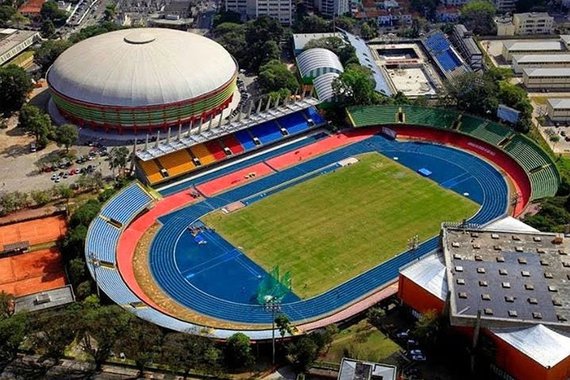Na próxima terça-feira (14), um grupo de atletas, técnicos, professores, alunos, representantes de entidades esportivas e parlamentares vão realizar um ato contra a concessão do Complexo Constâncio Vaz Guimarães, o Complexo do Ibirapuera; em julho, o governador Geraldo Alckmin lançou edital para conceder o complexo esportivo à iniciativa privada, por 30 anos, prevendo inclusive a demolição de parte do Complexo e isso chamou a atenção dos atletas e treinadores