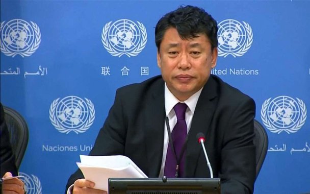 Em declaração ao comitê de desarmamento da Assembléia Geral da ONU, o embaixador adjunto da Coreia do Norte nas Nações Unidas, Kim In Ryong, disse que o país é o único do mundo que foi submetido a "uma ameaça nuclear tão extrema e direta" dos Estados Unidos desde a década de 1970, e que tem o direito de possuir armas nucleares para defesa própria
