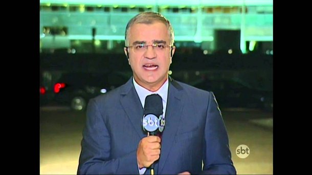 O colunista de esporte, Bruno Vicari, e a apresentadora do tempo, Carol Aguaidas, assim como o repórter/colunista de politica, Kennedy Alencar, ficaram sem função; série "Cenários 2018", na qual Alencar vinha entrevistando possíveis protagonistas das eleições do ano que vem, também foi cancelada; jornalista já havia apresentado três entrevistas, com João Doria, Fernando Haddad e Ciro Gomes; em consequência, Kennedy pediu demissão