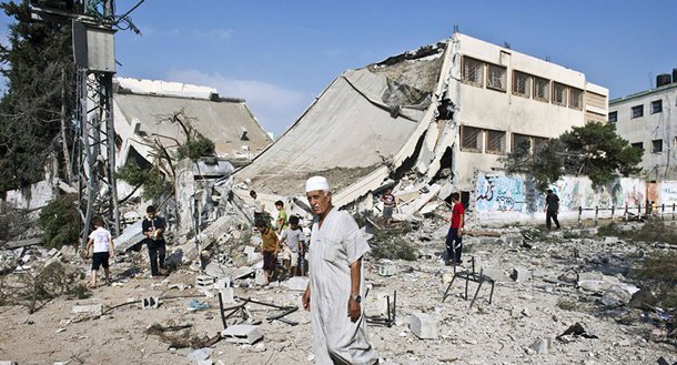 Pelo menos 2 palestinos foram vítimas mortais do ataque aéreo de Israel à Faixa de Gaza, indicou um responsável oficial palestino no sábado (09)