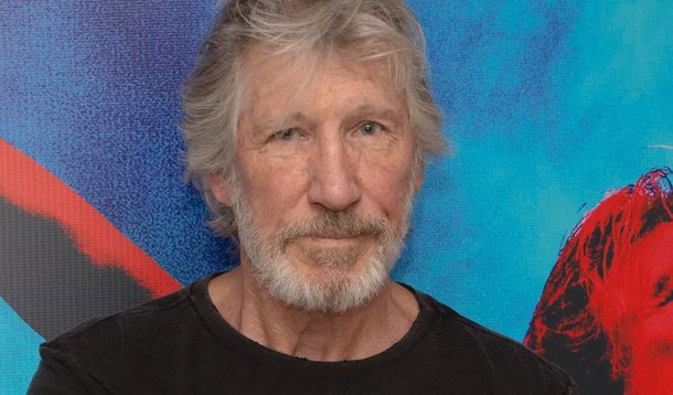O músico Roger Waters, ex-líder do Pink Floyd, afirmou nessa sexta-feira, 8, durante coletiva para explicar os shows que fará no Brasil em outubro de 2018, que pode ser assassinado por israelenses na Europa, pela sua posição pró-Palestina; "Sei que vou enfrentar uma grande batalha na Europa [onde tocará no ano que vem]. Porque os israelenses vão tentar me matar. Não literalmente, provavelmente, embora eles possam fazer isso também. Eu não ficaria surpreso. Eles são bem estranhos. Mas eles vão me atacar com a toda a voracidade deles para me descreditar", disse