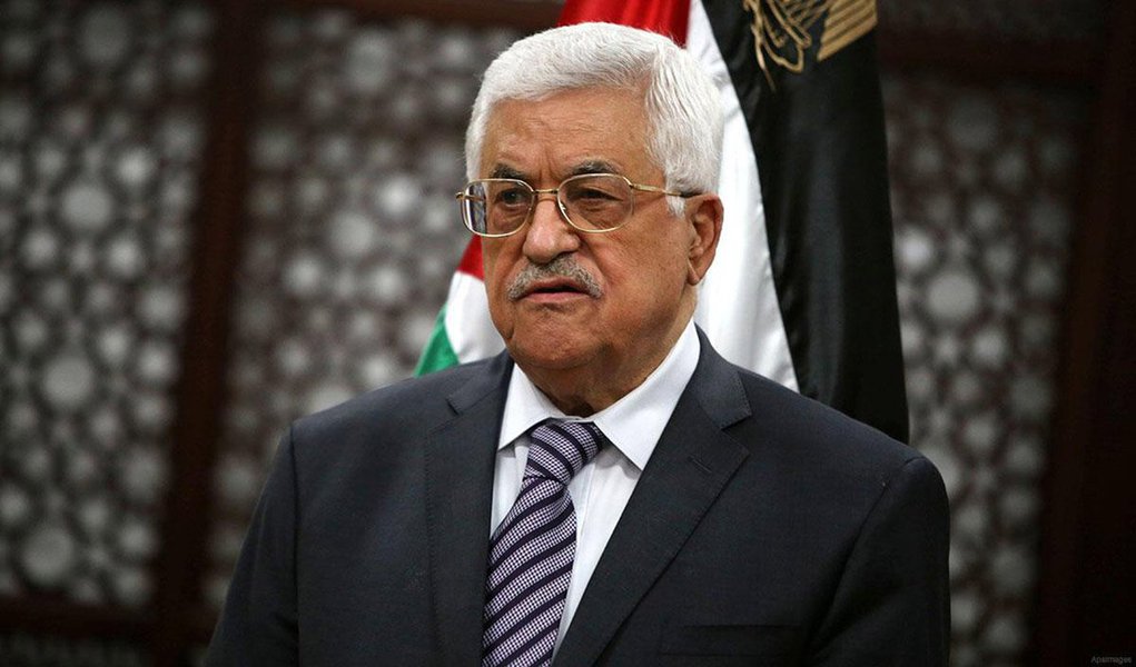 O presidente da Autoridade Palestina, Mahmoud Abbas, anunciou hoje (13) que considera que já não estão em vigor os Acordos de Oslo, e qualquer outro assinado desde então, como consequência da decisão do presidente dos Estados Unidos, Donald Trump, de reconhecer Jerusalém como capital de Israel; "A decisão sobre o Jerusalém nos libera de todo acordo que tenhamos assinado. Por exemplo, os Acordos de Oslo. Nós o assinamos, mas agora já não são vinculativos para nós", disse Abbas durante a cúpula extraordinária da Organização para a Cooperação Islâmica (OCI) em Istambul