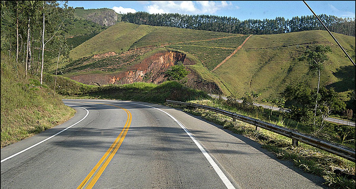 A Agência Nacional de Transportes Terrestres (ANTT) aprovou a redução das tarifas de pedágio cobradas em trechos na BR-060/153/262/DF/GO/MG explorados pela Concebra; com a decisão, publicada no Diário Oficial da União (DOU), a Tarifa de Pedágio Quilométrica na rodovia passará de R$ 0,03685 para R$ 0,03402
