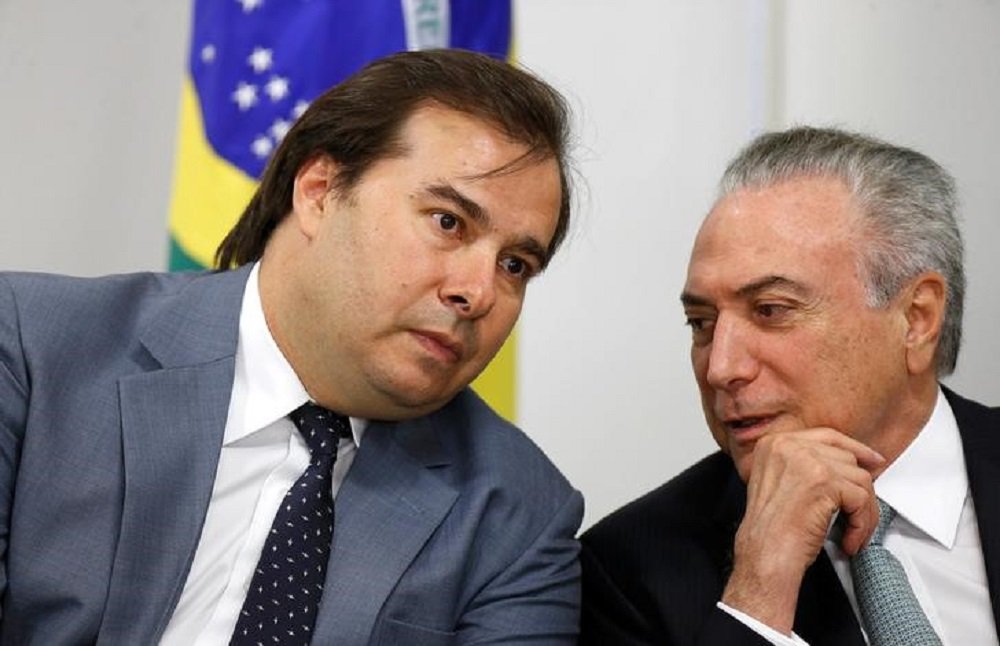 Presidente Temer conversa com Maia no Palácio do Planalto 26/10/2017 REUTERS/Adriano Machado