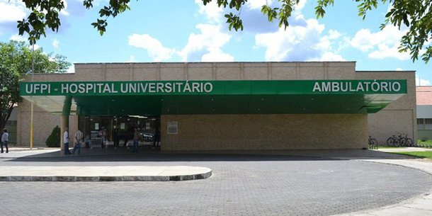 Os servidores do Hospital Universitário (HU) da Universidade Federal do Piauí (UFPI) deflagraram greve por tempo indeterminado; o atendimento ao público foi prejudicado e apenas 30% dos profissionais exercem os serviços essenciais; a greve é nacional e atinge 14 hospitais que são de responsabilidade da Empresa Brasileira de Serviços Hospitalares (Ebserh); o movimento grevista foi declarado após a empresa Ebserh não atender as reivindicações da categoria como o reajuste salarial, o pagamento do adicional de insalubridade e do auxílio-alimentação; relato do Piauí Hoje